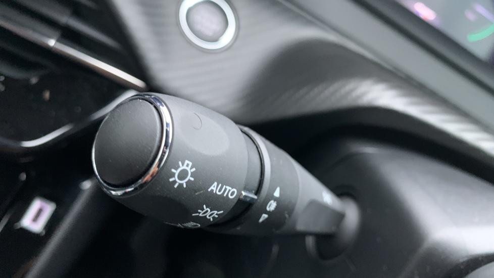 Used Peugeot 2008 2024 for sale - 76308012: Photo 27