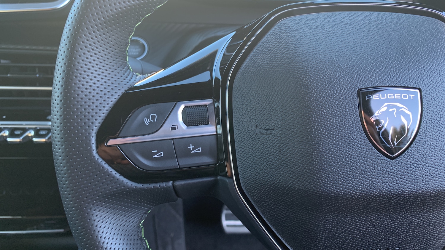 Used Peugeot 208 2025 for sale - 77098838: Photo 24