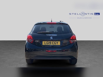 Used Peugeot 208 2019 for sale - 79591365: Photo