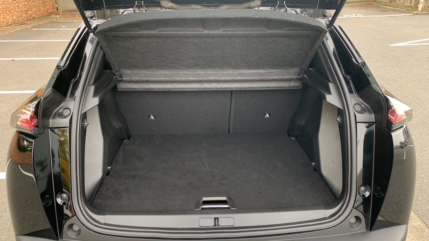 Used Peugeot 2008 2023 for sale - 76086036: Photo 19