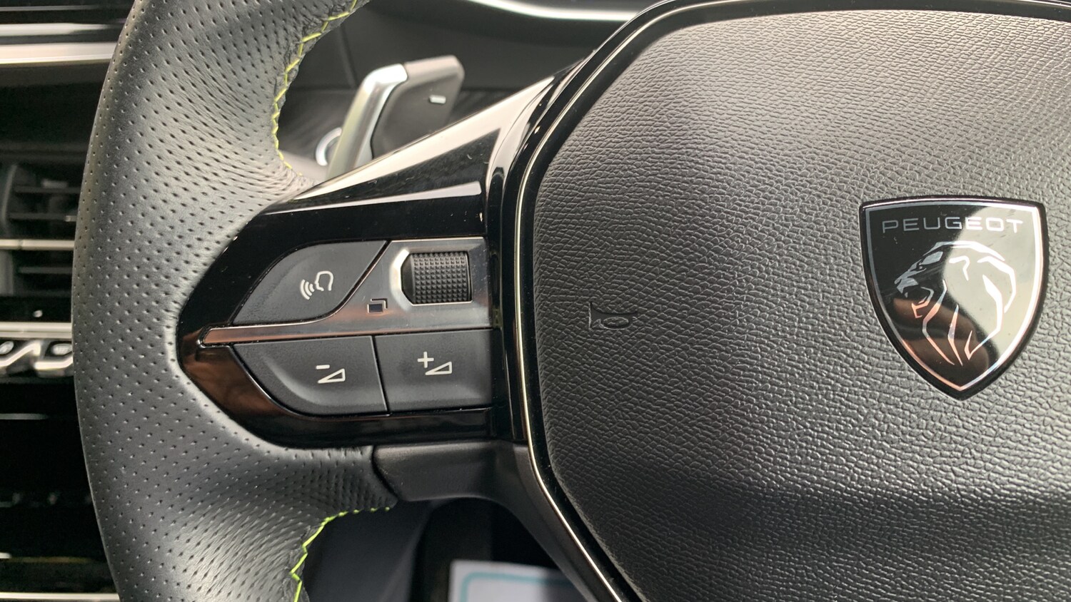 Used Peugeot 2008 2023 for sale - 76086036: Photo 23
