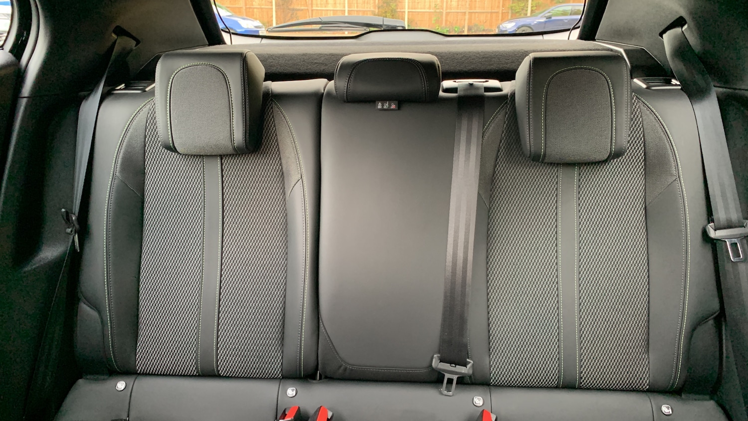 Used Peugeot 2008 2023 for sale - 76086036: Photo 25