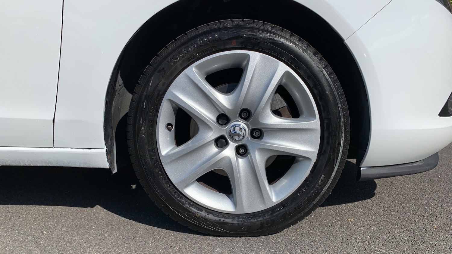 Used Vauxhall Zafira Tourer 2016 for sale - 75929322: Photo 16