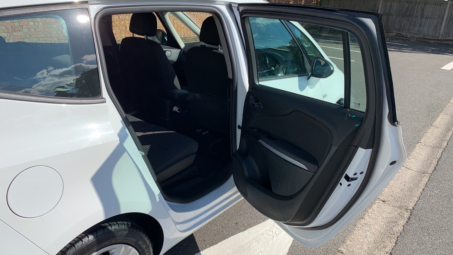 Used Vauxhall Zafira Tourer 2016 for sale - 75929322: Photo 49