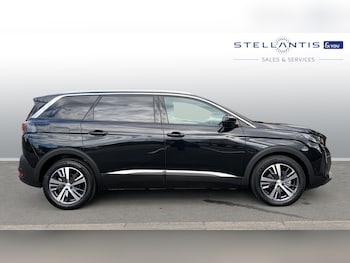 Used Peugeot 5008 2023 for sale - 76033069: Photo 2