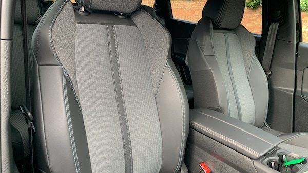 Used Peugeot 5008 2023 for sale - 76033069: Photo 42