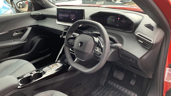 Used Peugeot 2008 2024 for sale - 72621064: Photo 11