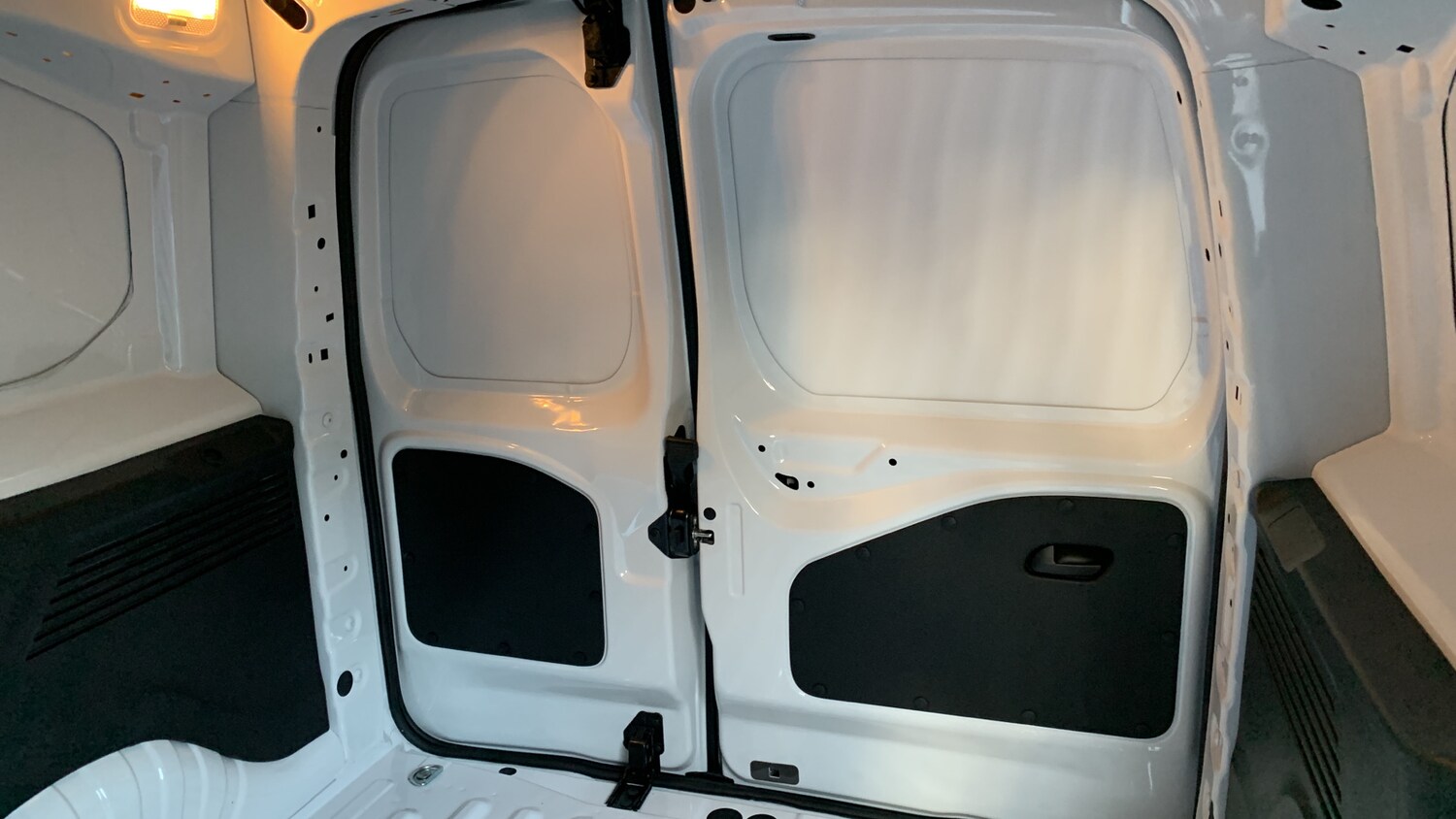 Used Peugeot Partner 2025 for sale - 76787605: Photo 25