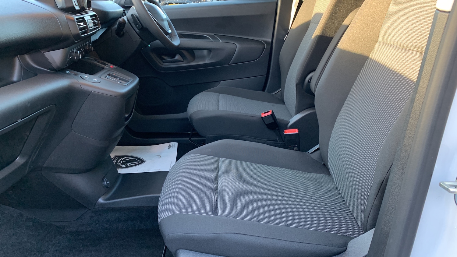 Used Peugeot Partner 2025 for sale - 76787605: Photo 32