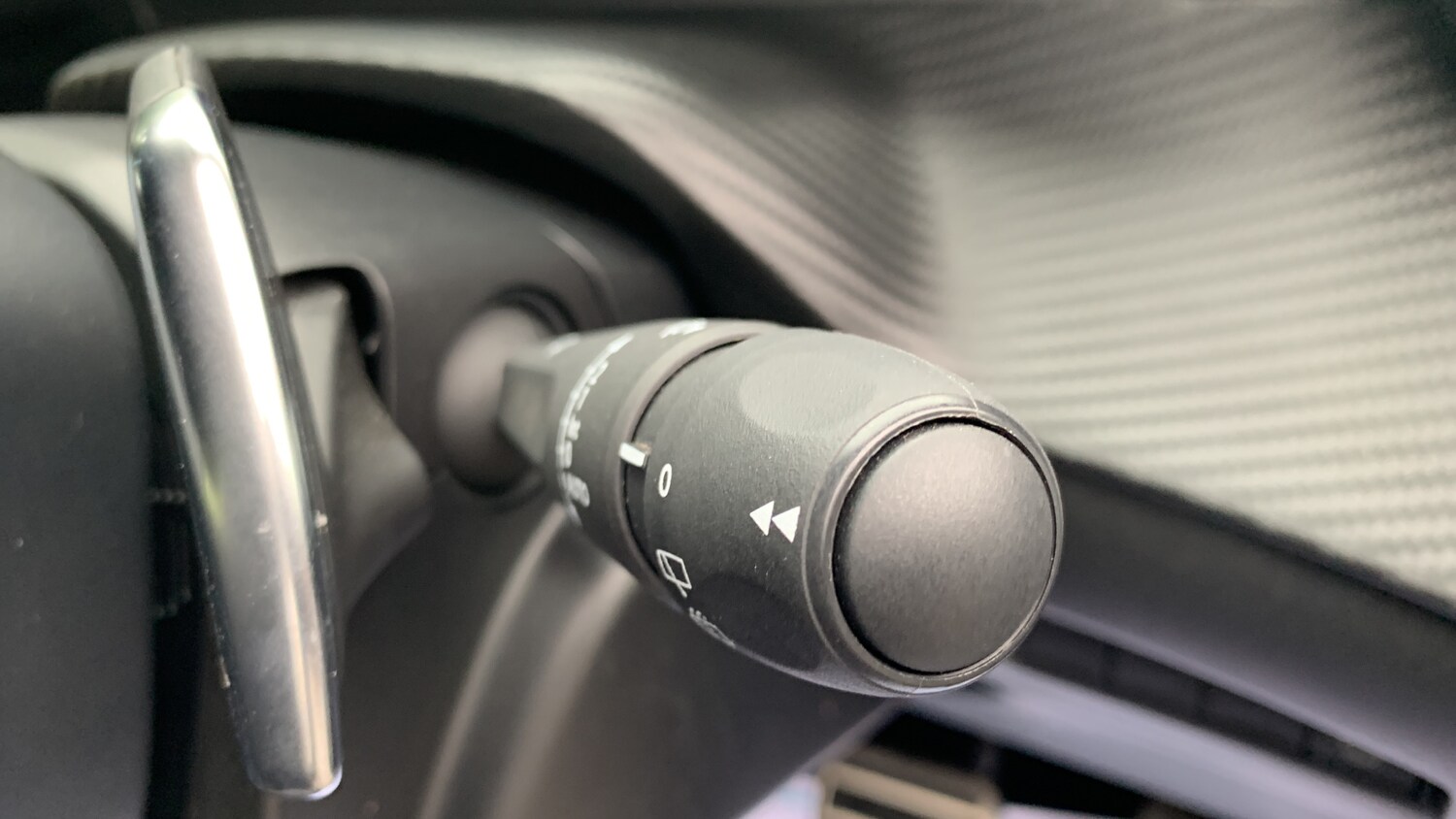 Used Peugeot 2008 2025 for sale - 76241111: Photo 28