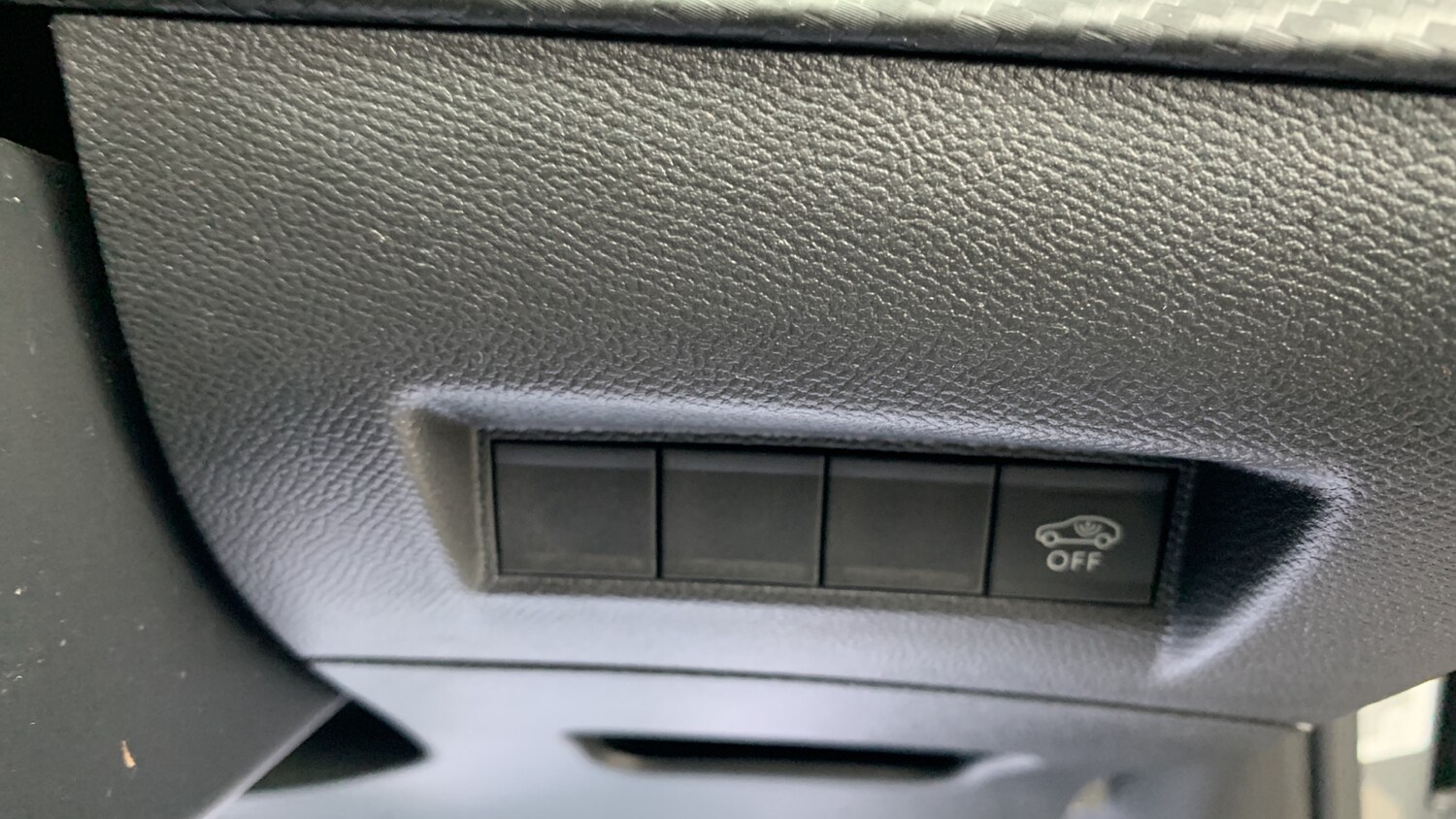 Used Peugeot 2008 2025 for sale - 76241111: Photo 34