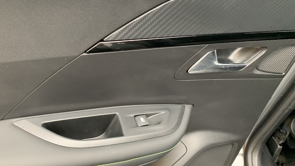Used Peugeot 2008 2025 for sale - 76241111: Photo 41