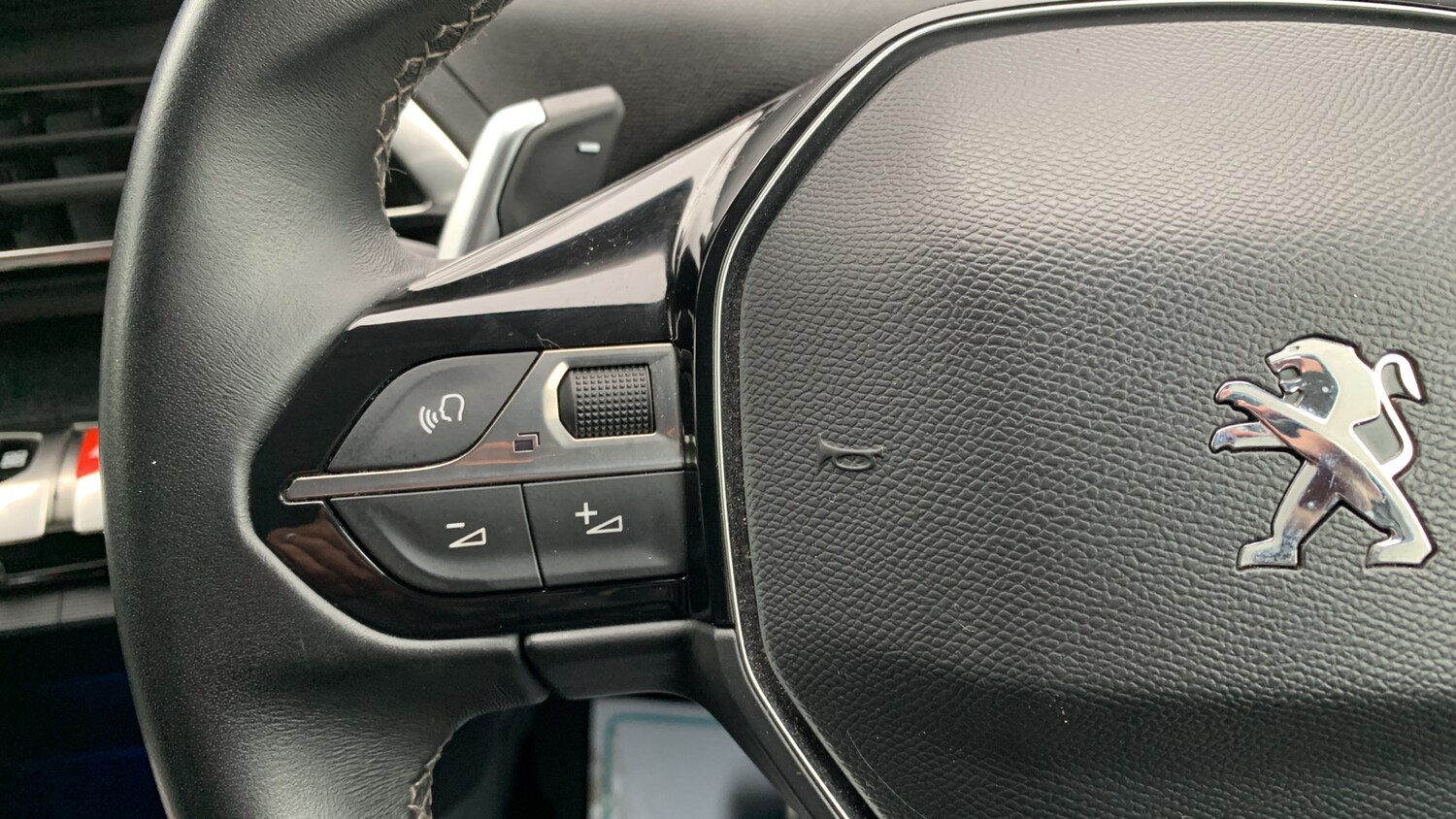 Used Peugeot 3008 2023 for sale - 77613589: Photo 23