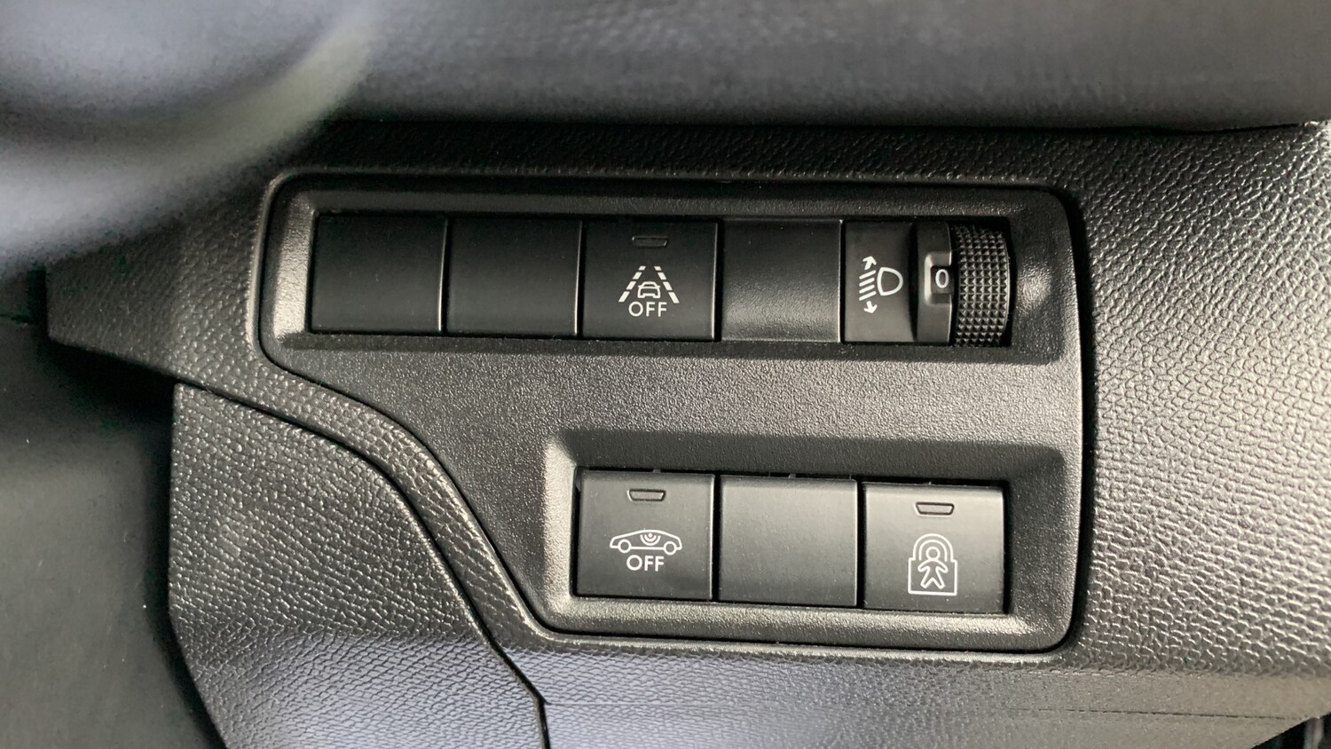 Used Peugeot 3008 2023 for sale - 77613589: Photo 34