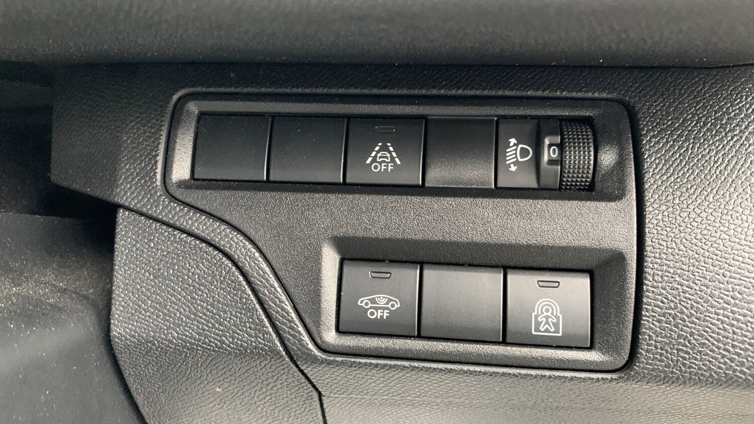 Used Peugeot 3008 2023 for sale - 76621423: Photo 34