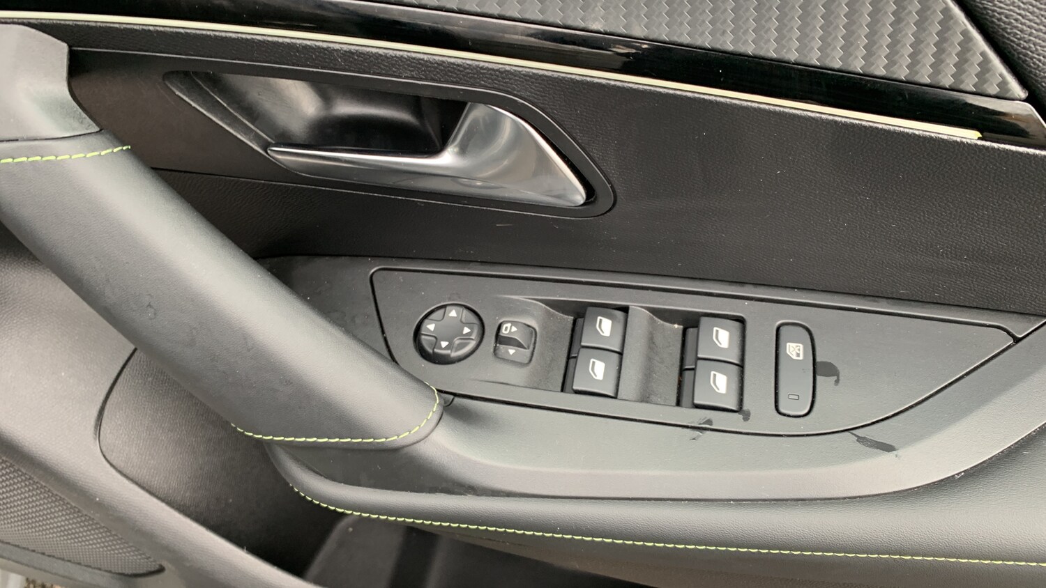 Used Peugeot 2008 2024 for sale - 76419744: Photo 22