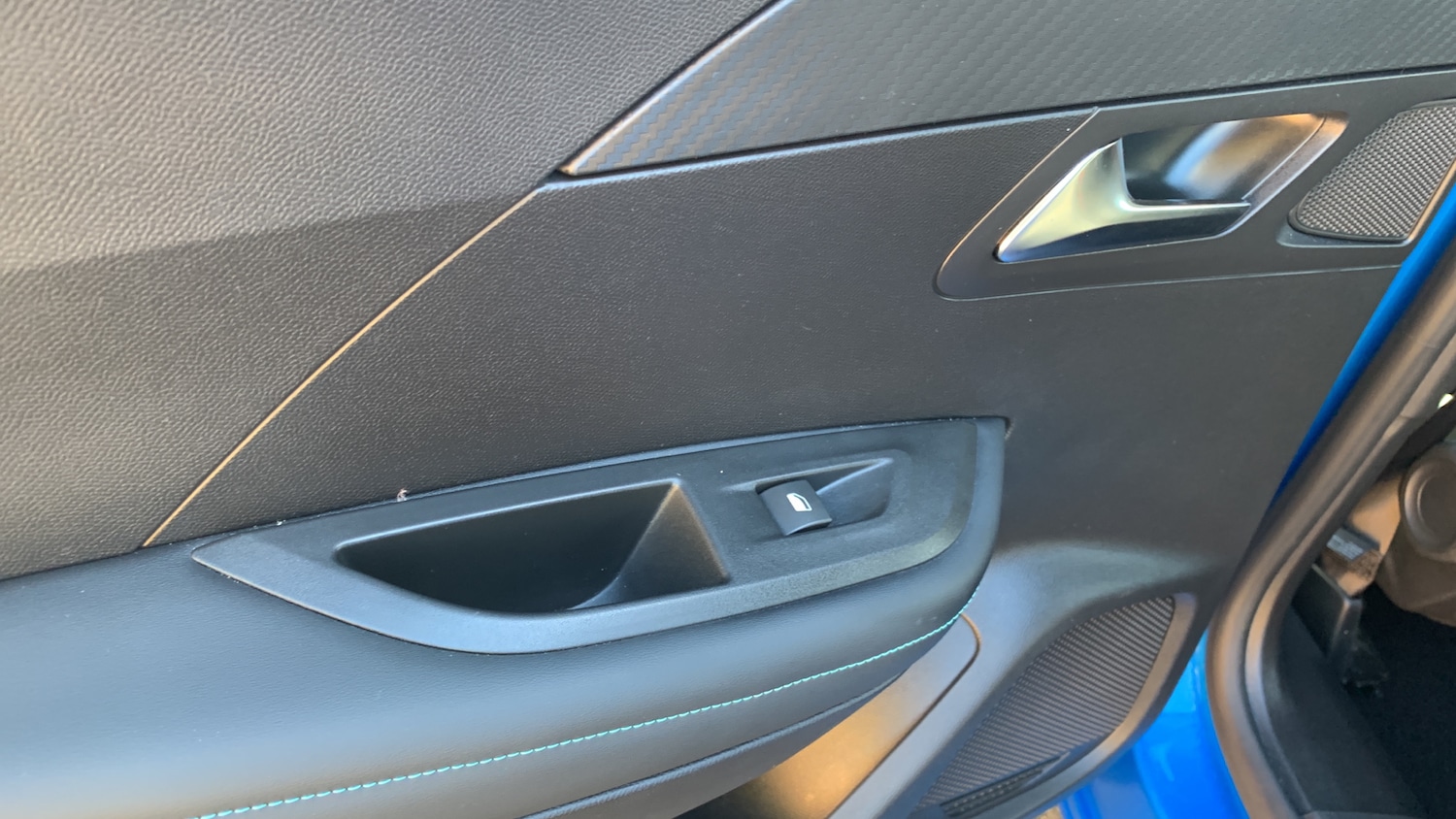 Used Peugeot 2008 2022 for sale - 76095557: Photo 41