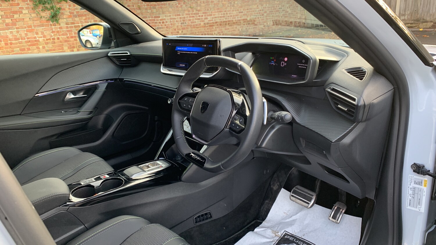 Used Peugeot 2008 2025 for sale - 76400038: Photo 11