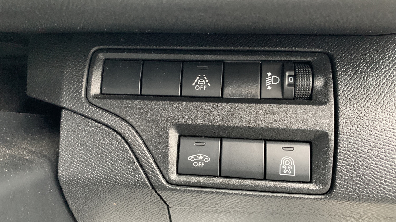 Used Peugeot 3008 2023 for sale - 77018078: Photo 34