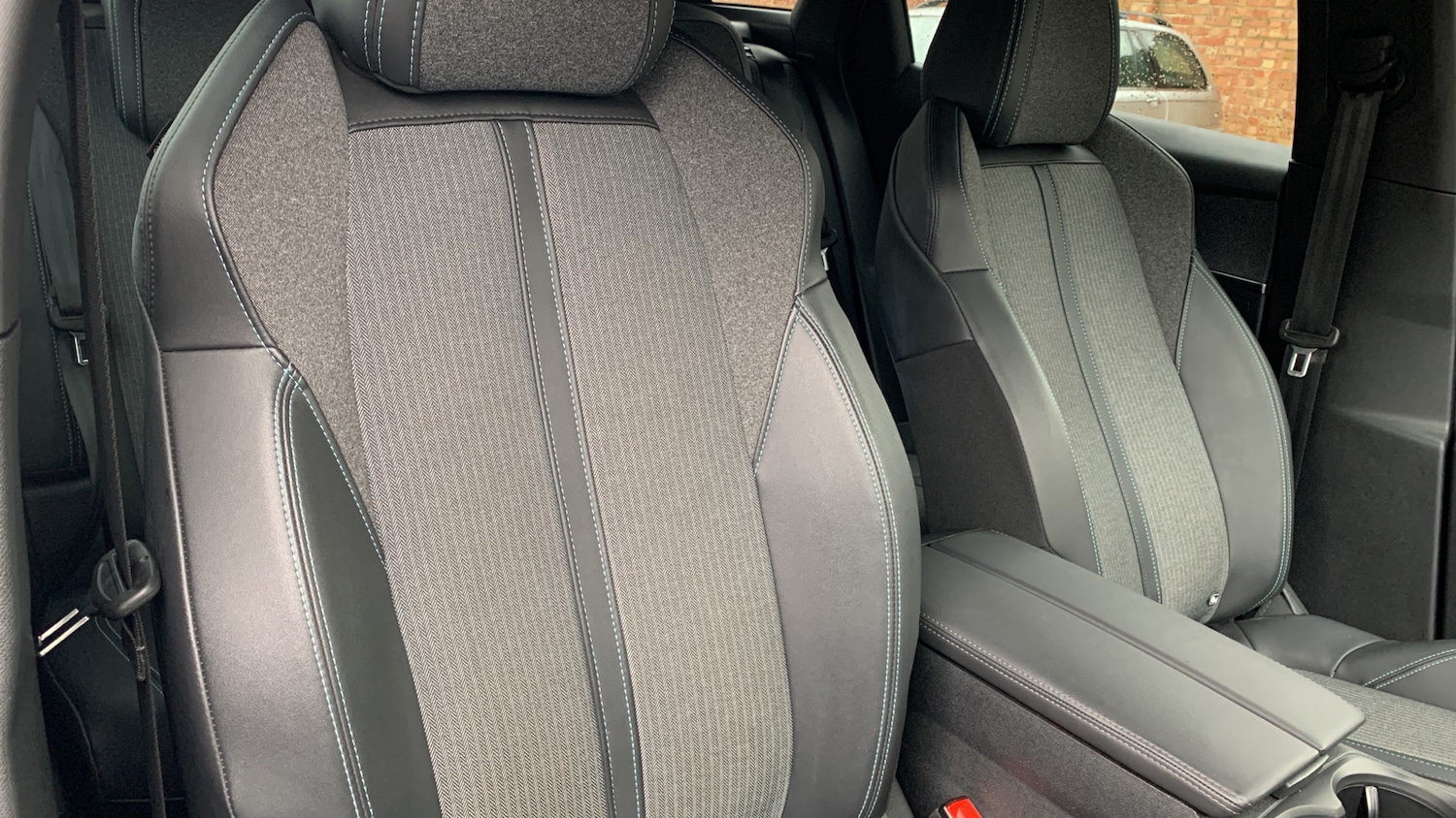 Used Peugeot 3008 2023 for sale - 77018078: Photo 42