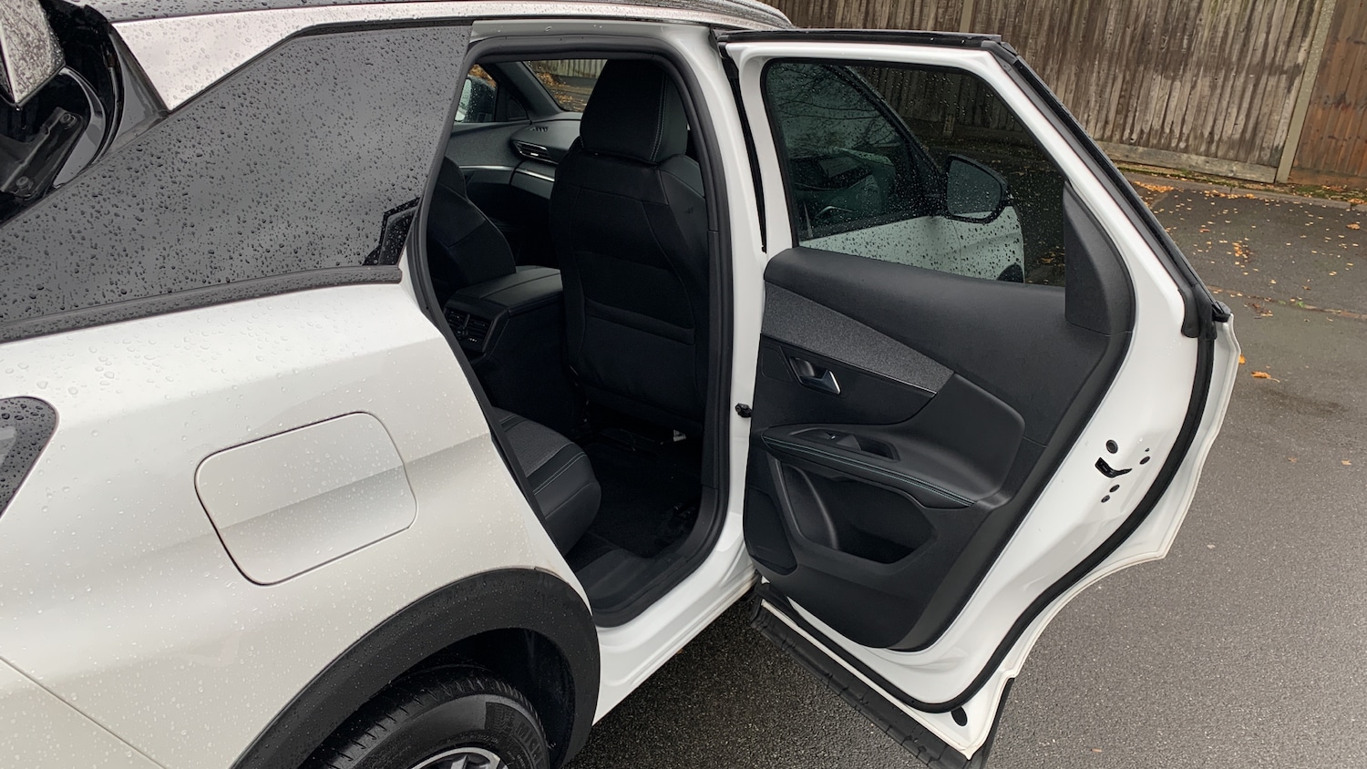 Used Peugeot 3008 2023 for sale - 77018078: Photo 48