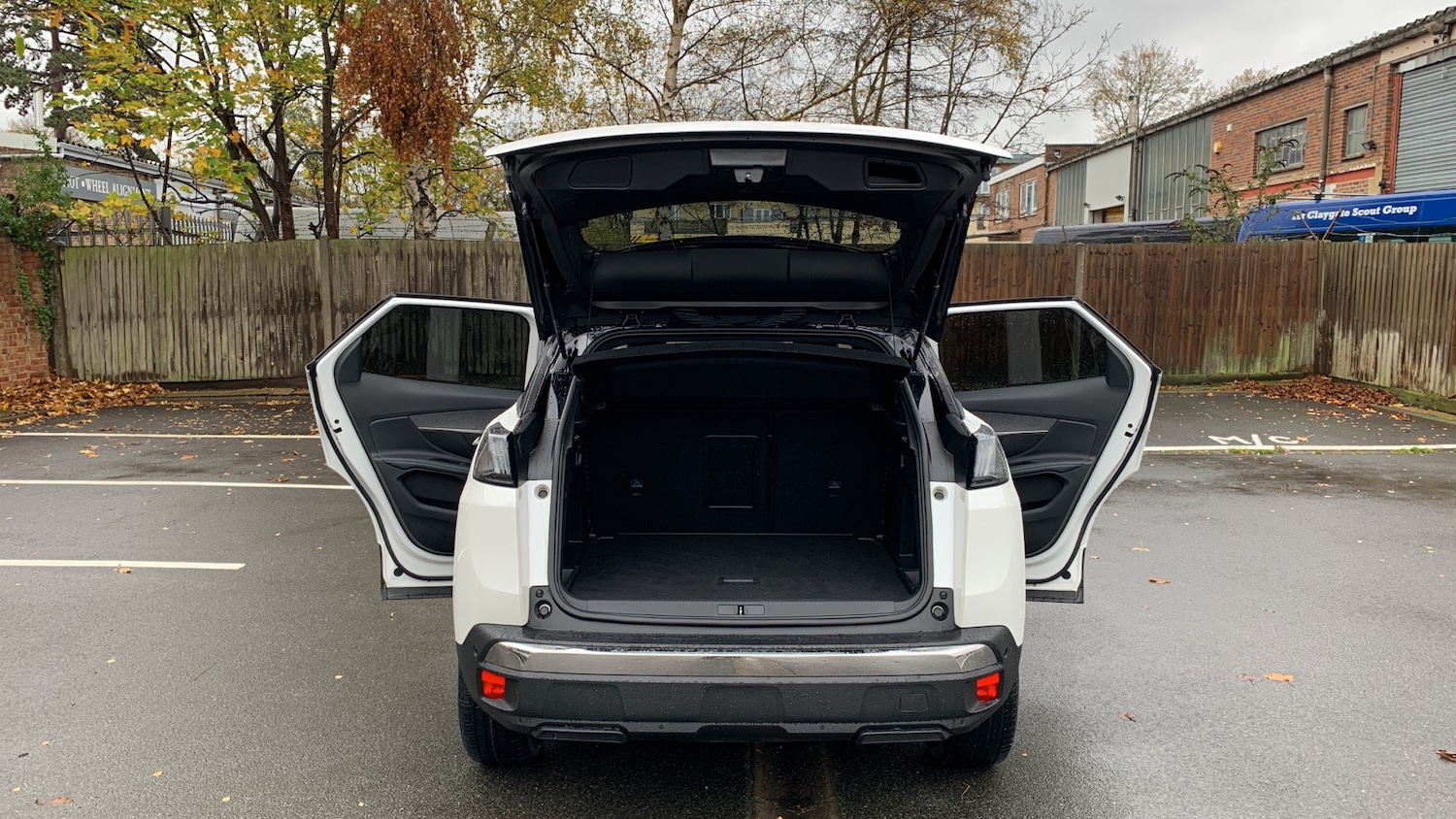 Used Peugeot 3008 2023 for sale - 77018078: Photo 54