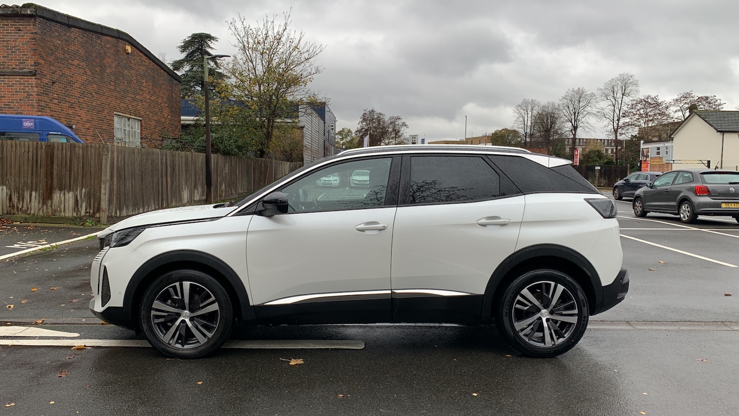 Used Peugeot 3008 2023 for sale - 77018078: Photo 6