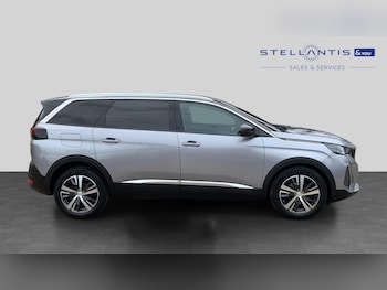 Used Peugeot 5008 2023 for sale - 79522355: Photo
