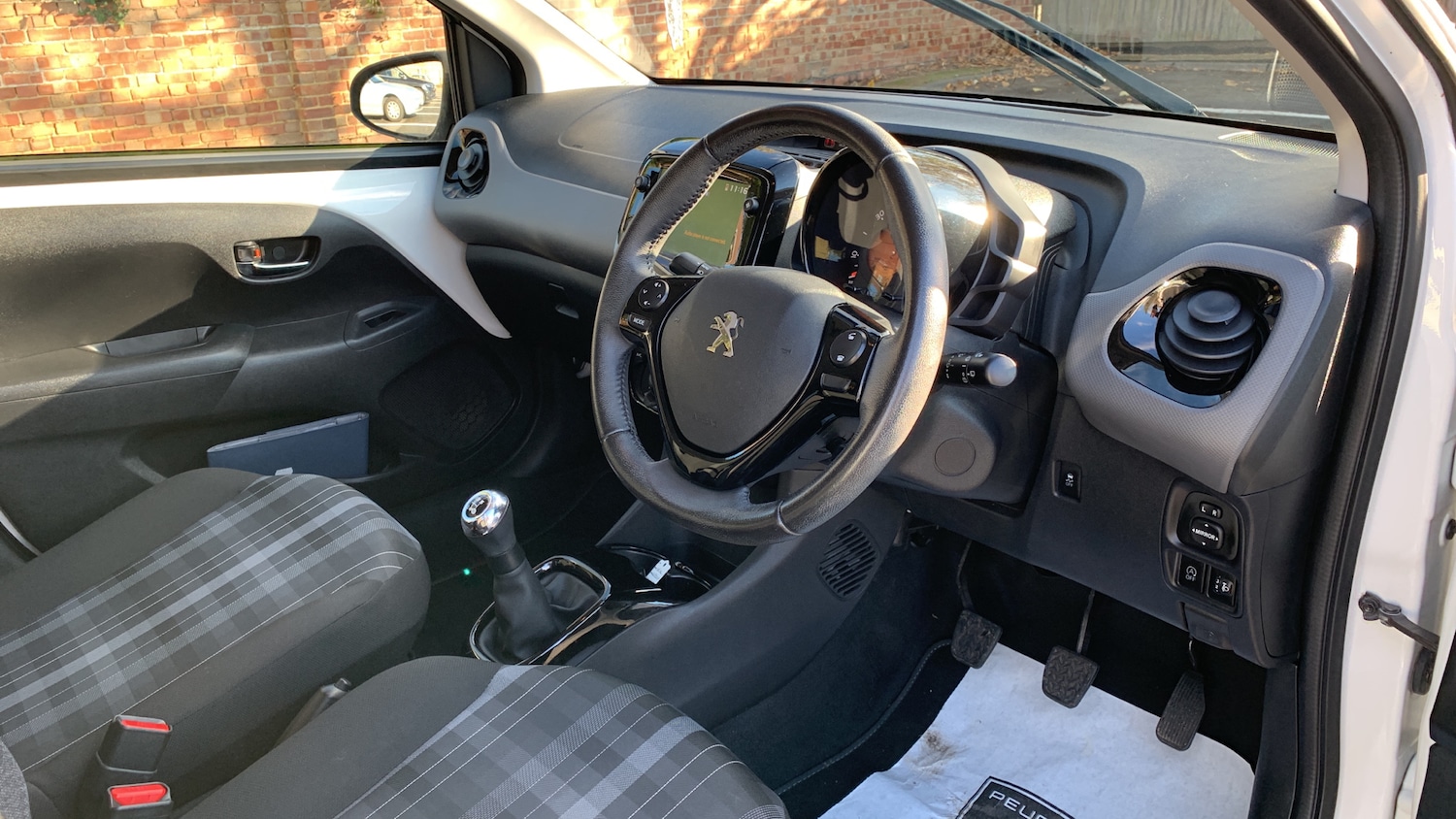 Used Peugeot 108 2020 for sale - 76690679: Photo 11