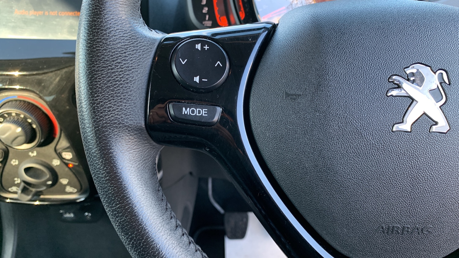 Used Peugeot 108 2020 for sale - 76690679: Photo 23