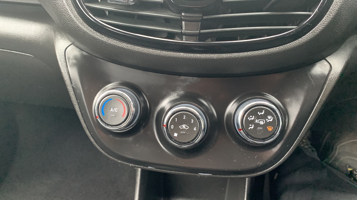 Used Vauxhall Viva 2018 for sale - 76608948: Photo 29