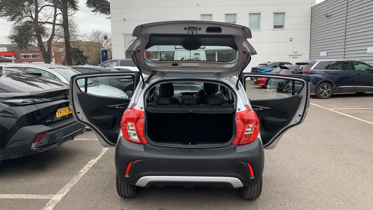 Used Vauxhall Viva 2018 for sale - 76608948: Photo 51