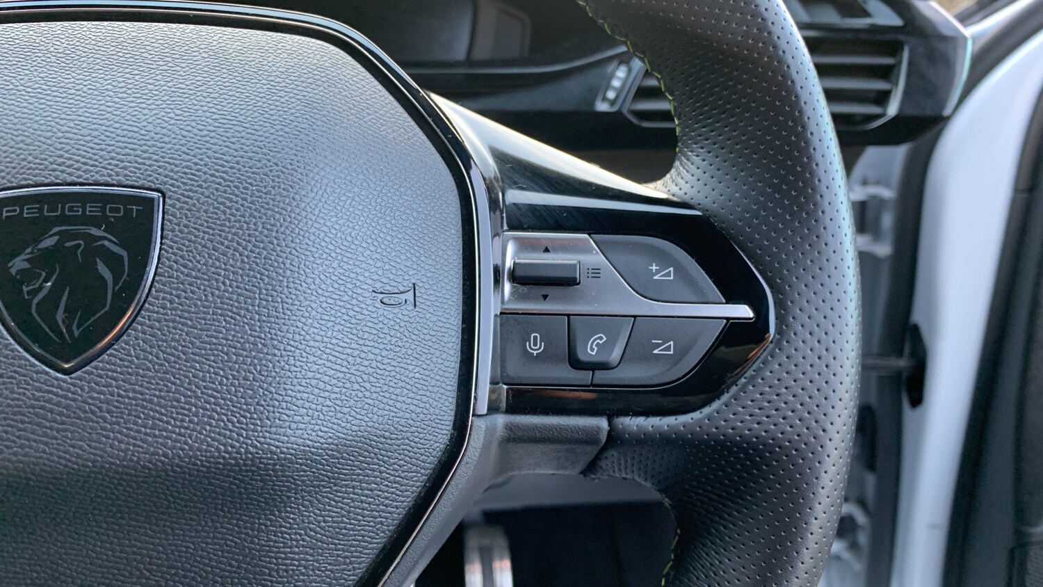 Used Peugeot 308 SW 2024 for sale - 76659875: Photo 25