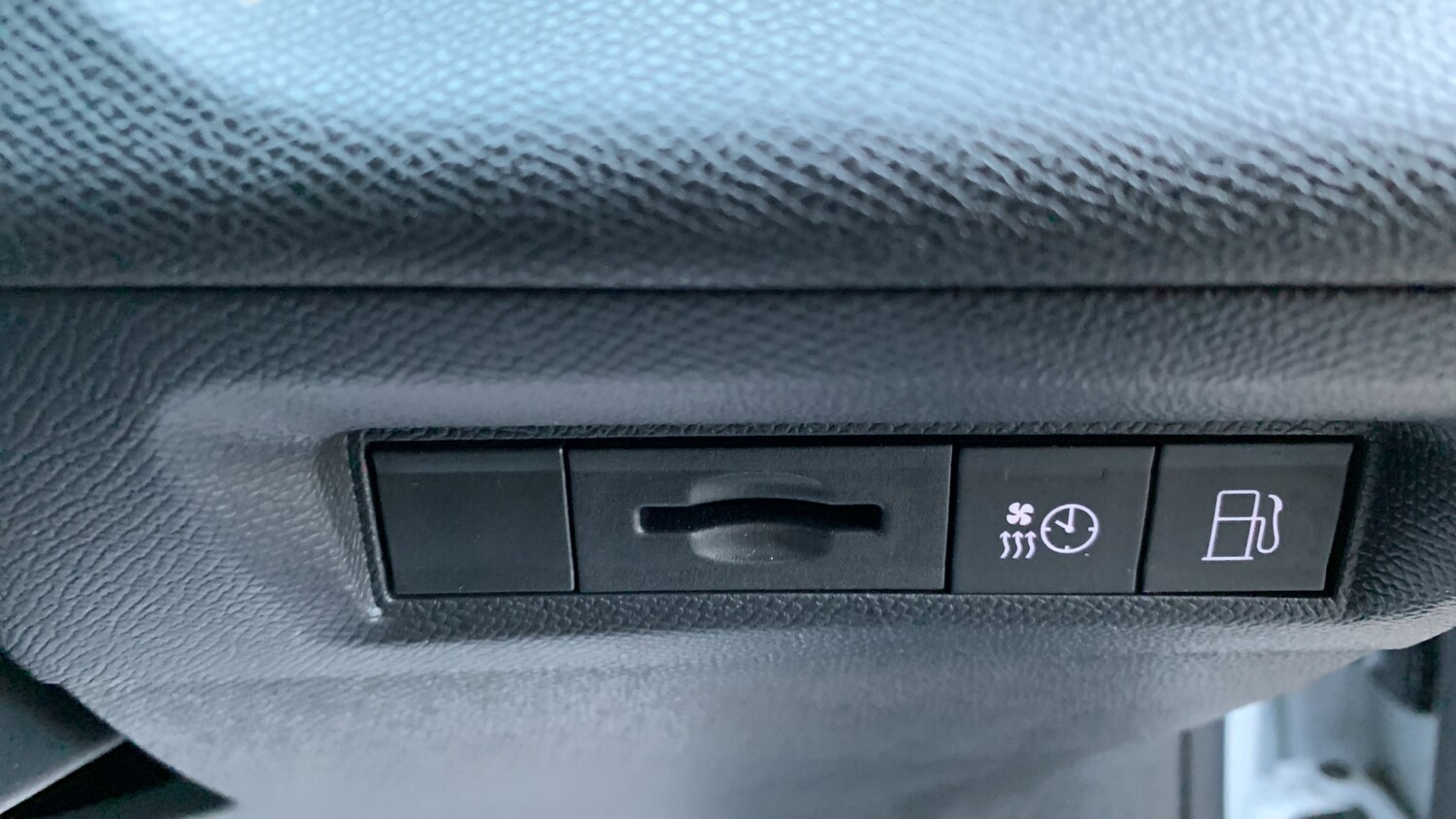 Used Peugeot 308 SW 2024 for sale - 76659875: Photo 35