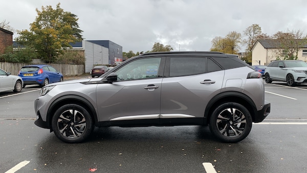 Used Peugeot 2008 2021 for sale - 76327669: Photo 6
