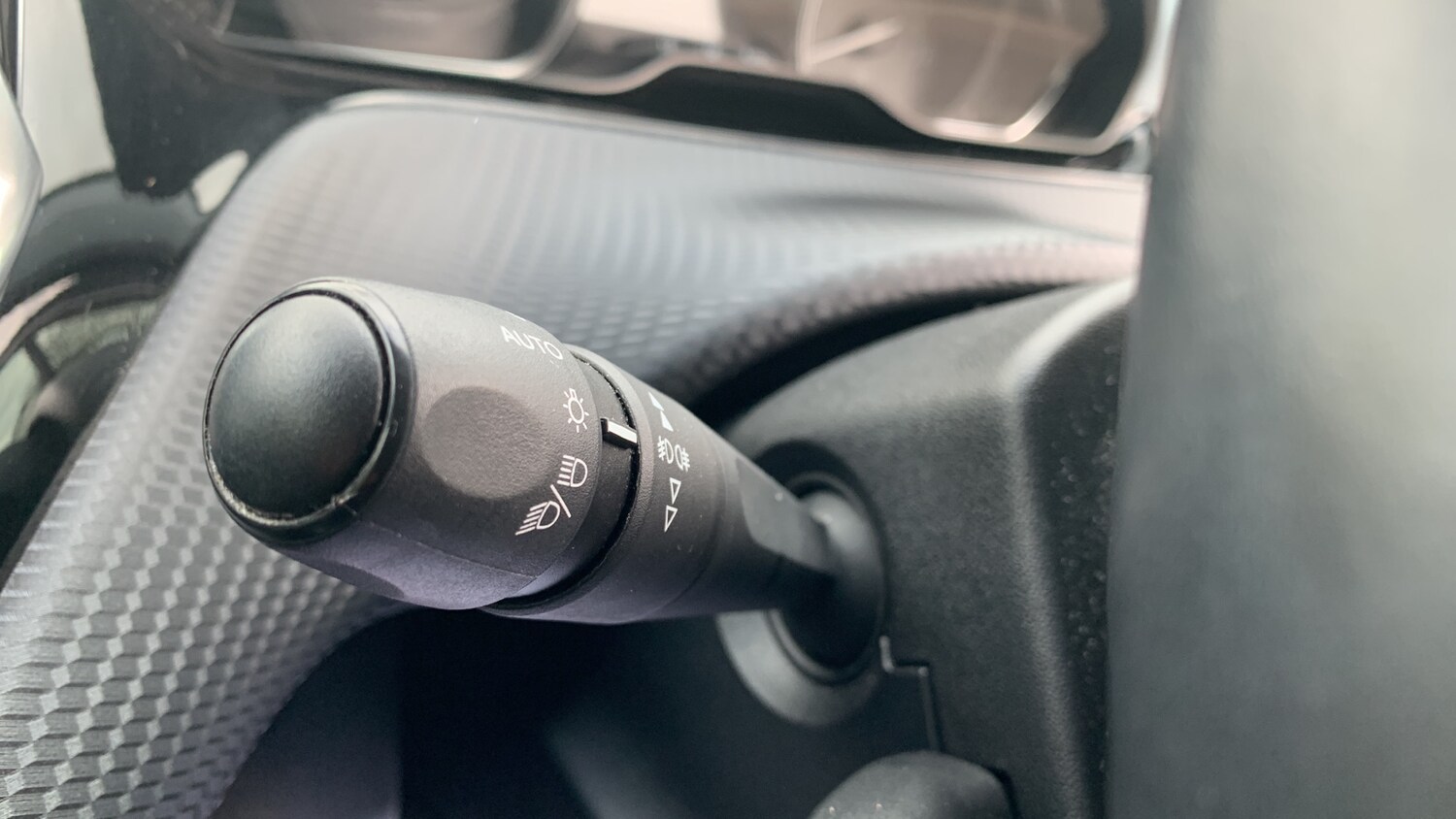 Used Peugeot 2008 2018 for sale - 77659711: Photo 27