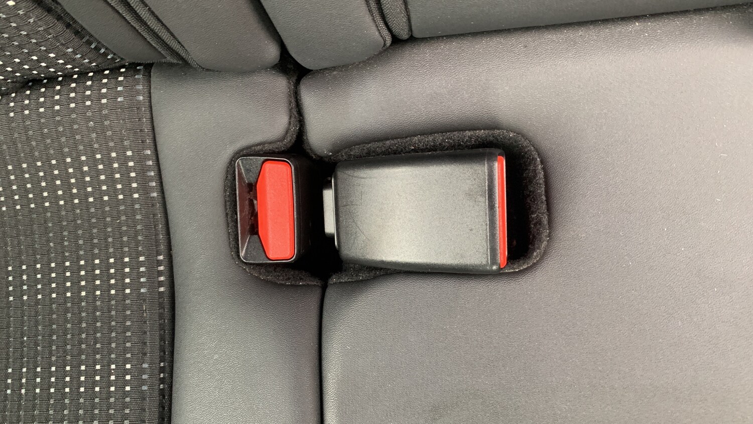 Used Peugeot 2008 2018 for sale - 77659711: Photo 35