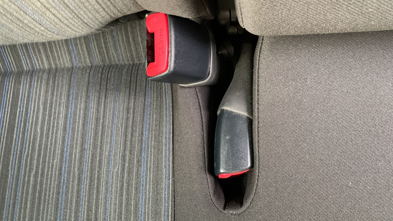 Used Suzuki Swift 2016 for sale - 76378418: Photo 35