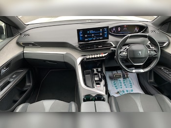 Used Peugeot 5008 2023 for sale - 76308016: Photo 4