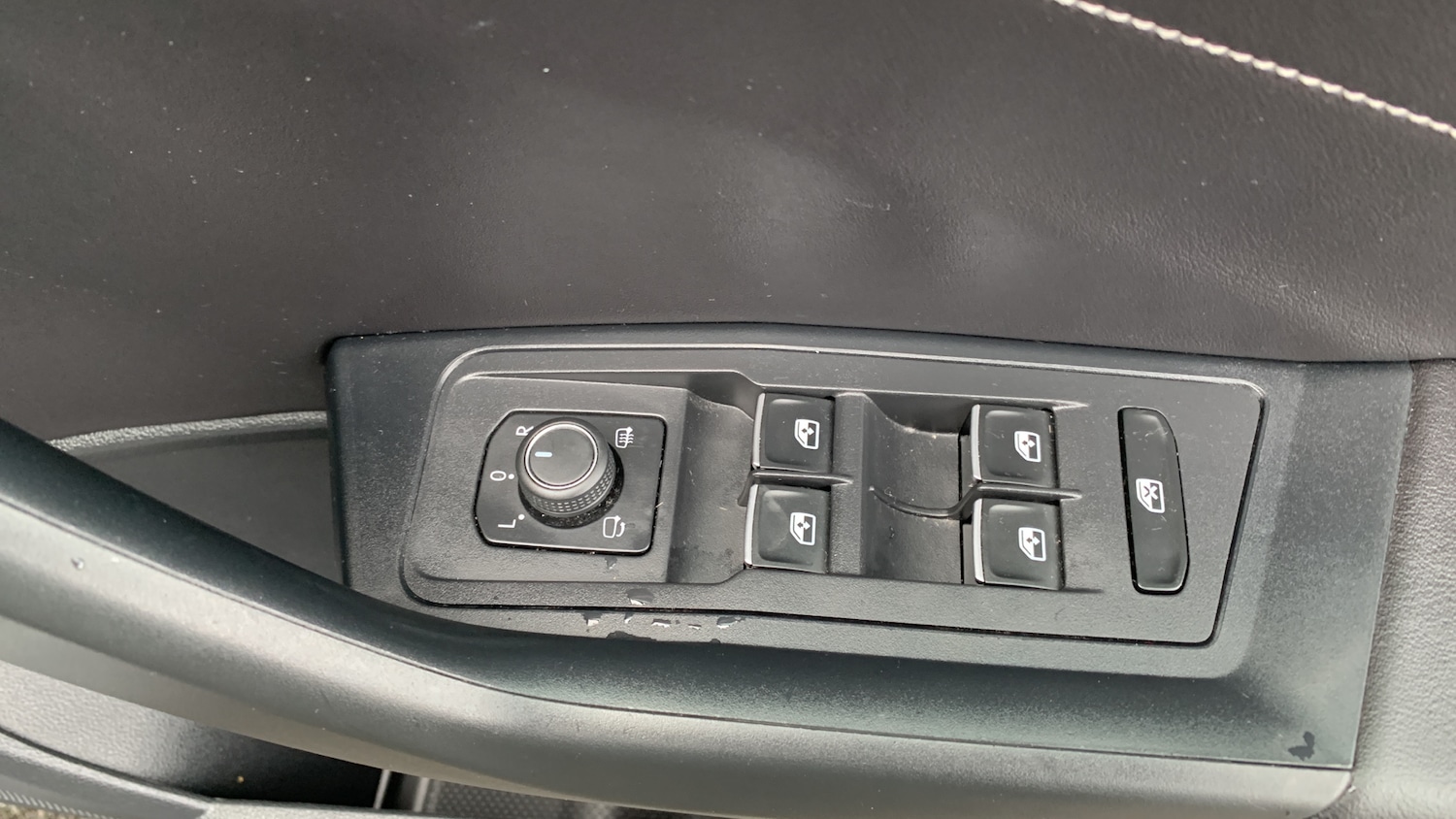 Used Volkswagen T-Roc 2023 for sale - 77457178: Photo 22