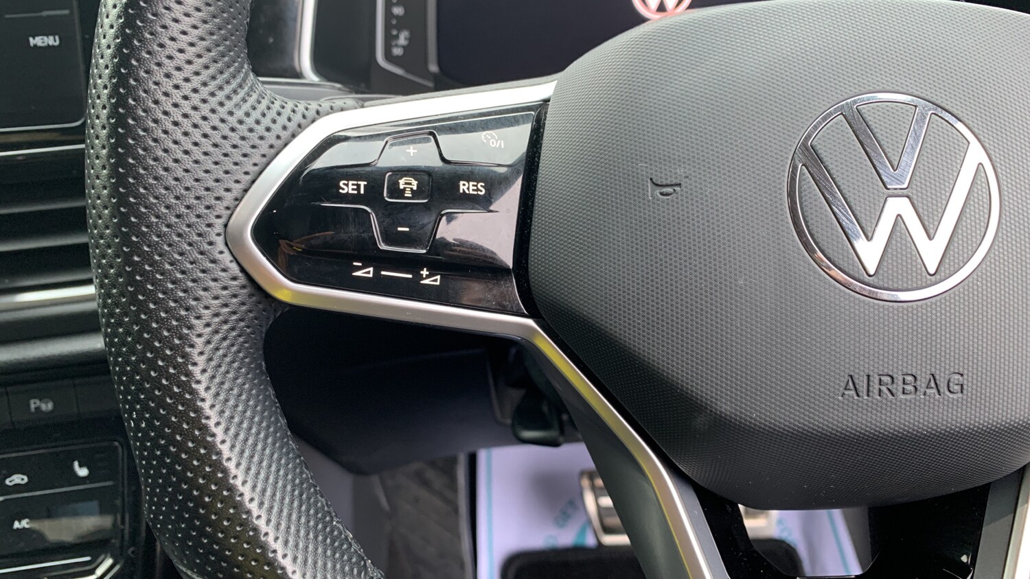 Used Volkswagen T-Roc 2023 for sale - 77457178: Photo 23