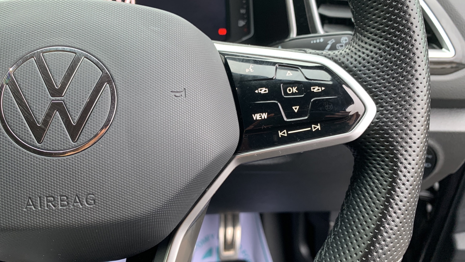 Used Volkswagen T-Roc 2023 for sale - 77457178: Photo 24