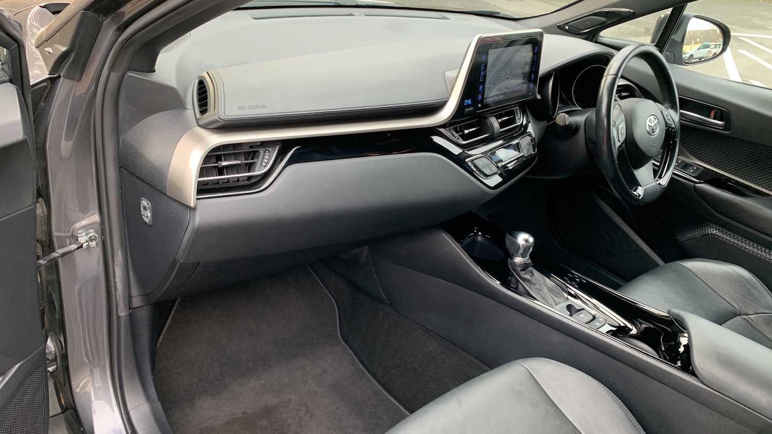 Used Toyota C-HR 2019 for sale - 76389567: Photo 12