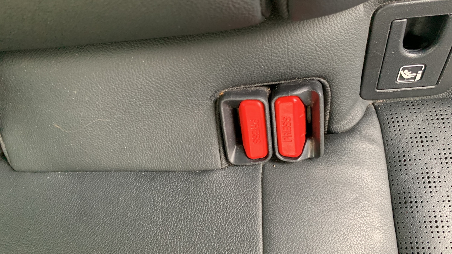 Used Toyota C-HR 2019 for sale - 76389567: Photo 35