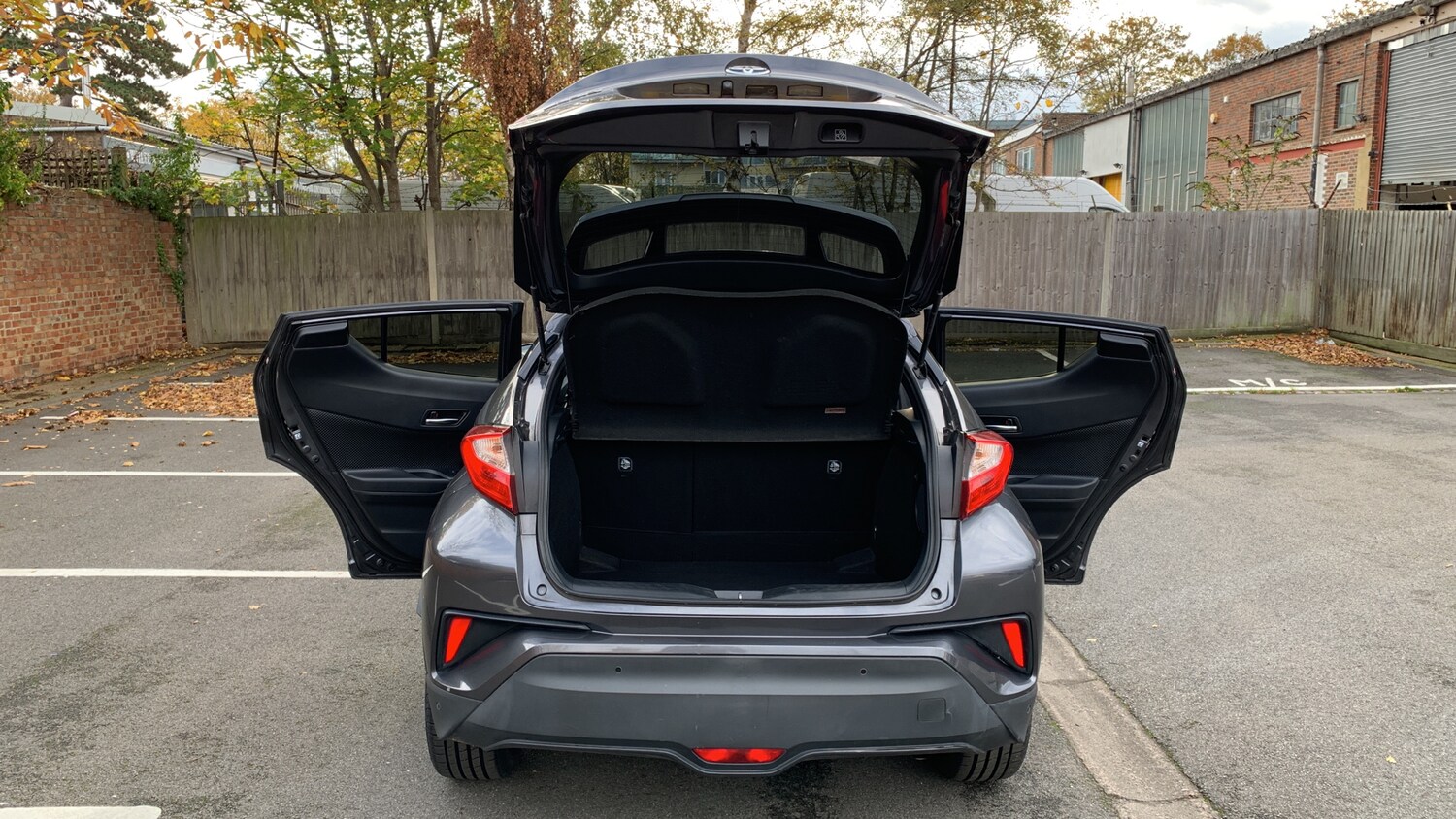 Used Toyota C-HR 2019 for sale - 76389567: Photo 53