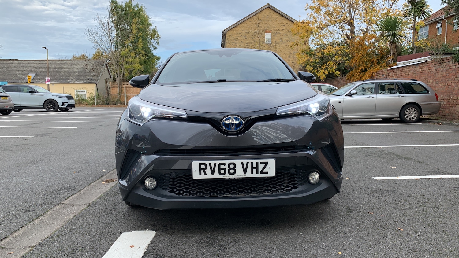 Used Toyota C-HR 2019 for sale - 76389567: Photo 8