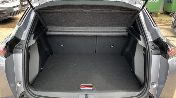 Used Peugeot 2008 2024 for sale - 72621080: Photo 18