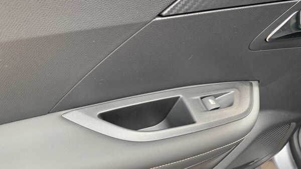 Used Peugeot 2008 2024 for sale - 72621080: Photo 40