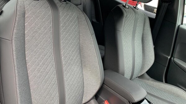 Used Peugeot 2008 2024 for sale - 72621080: Photo 41