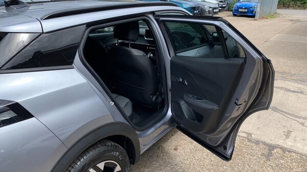 Used Peugeot 2008 2024 for sale - 72621080: Photo 51